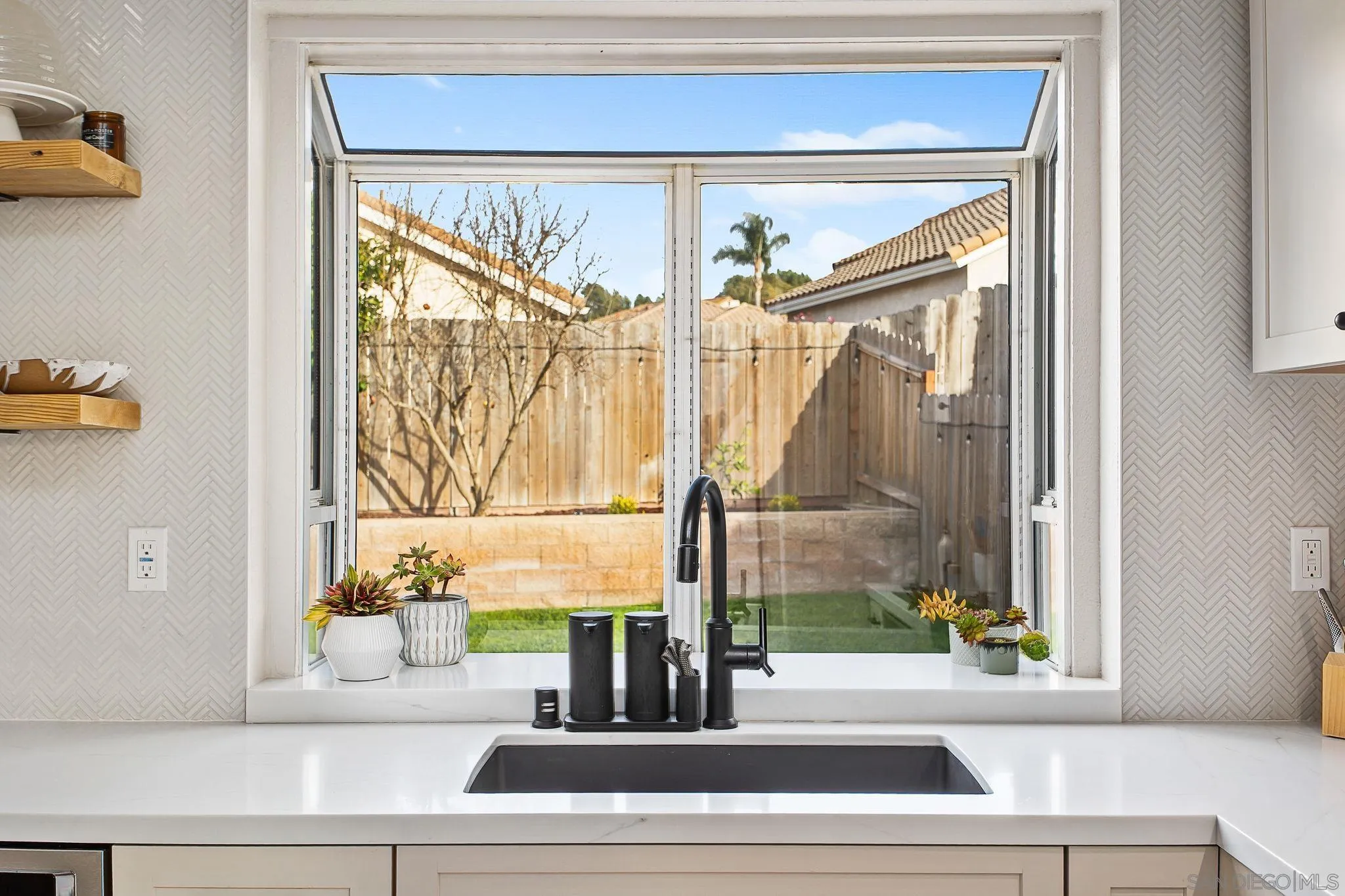 649 Mosaic Circle Oceanside, CA 92057 - Photo 12 of 52