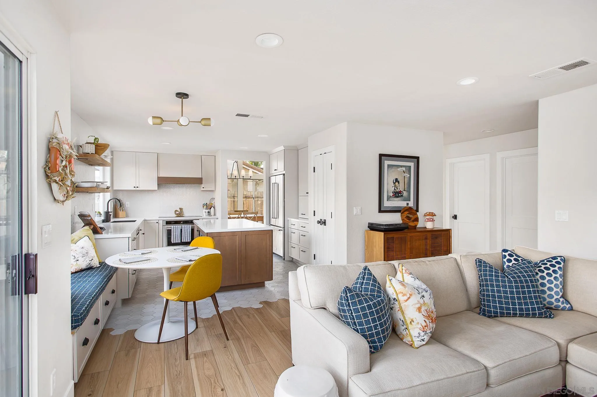 649 Mosaic Circle Oceanside, CA 92057 - Photo 19 of 52 a living room with furniture