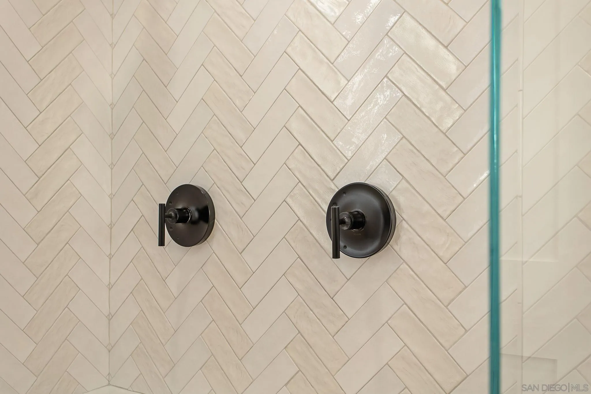 649 Mosaic Circle Oceanside, CA 92057 - Photo 31 of 52