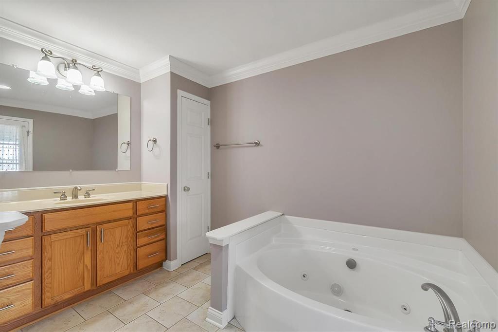 1611 Town Commons Drive Howell, MI 48855 - Photo 22 of 37