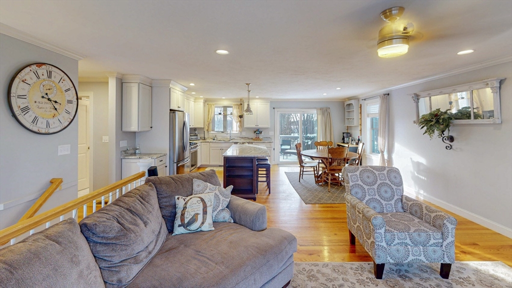 37 Willard Street Ayer, MA 01432 - Photo 7 of 31