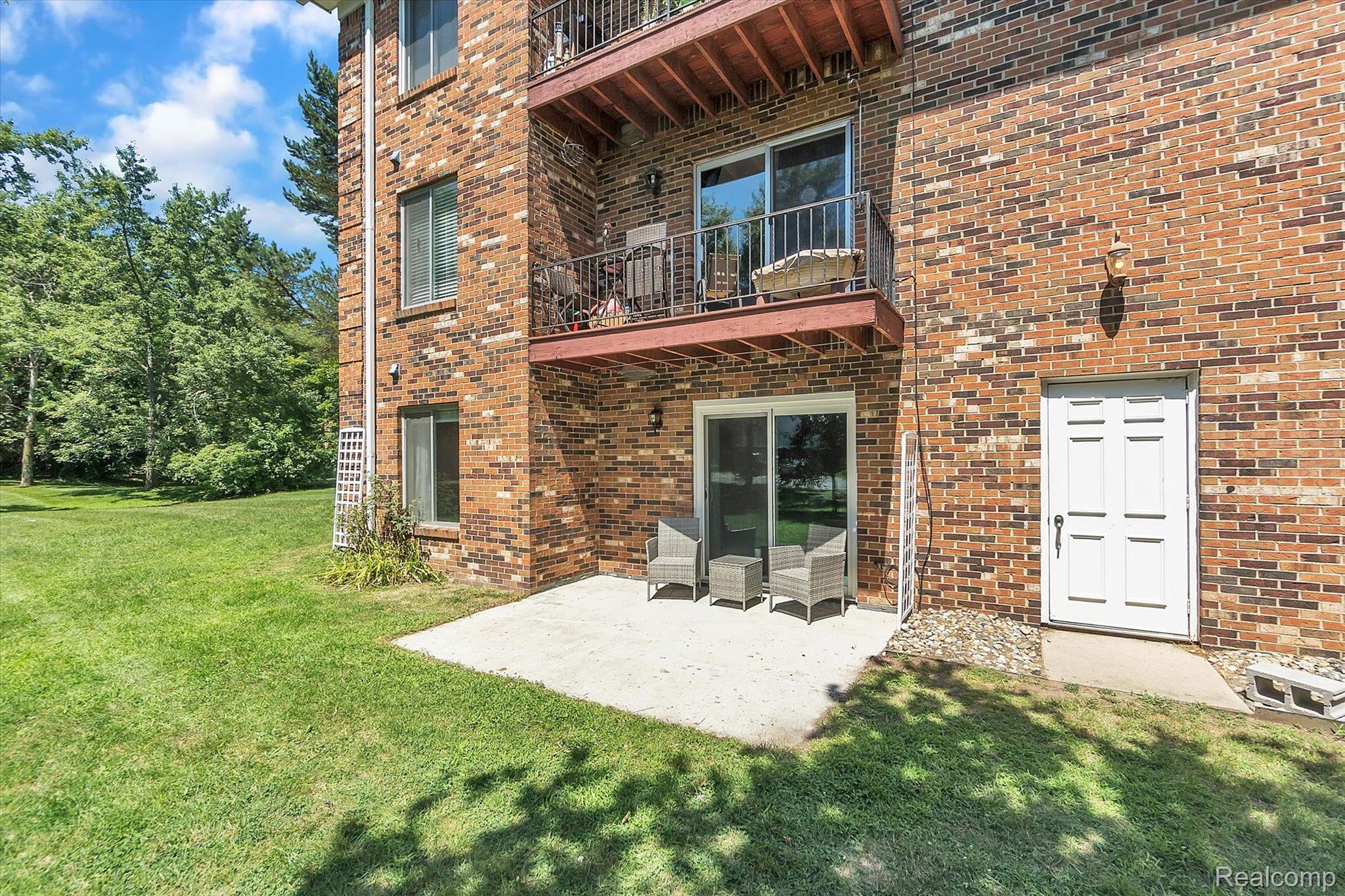 505 West Highland Road, Unit C12 Howell, MI 48843 - Photo 22 of 23 Patio