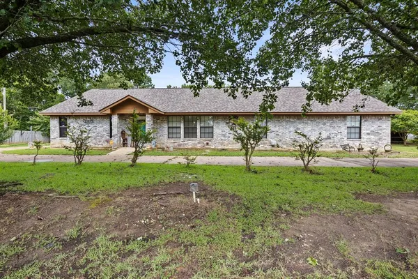 $257,900 | 404 Joyner Street, Omaha, TX 75571