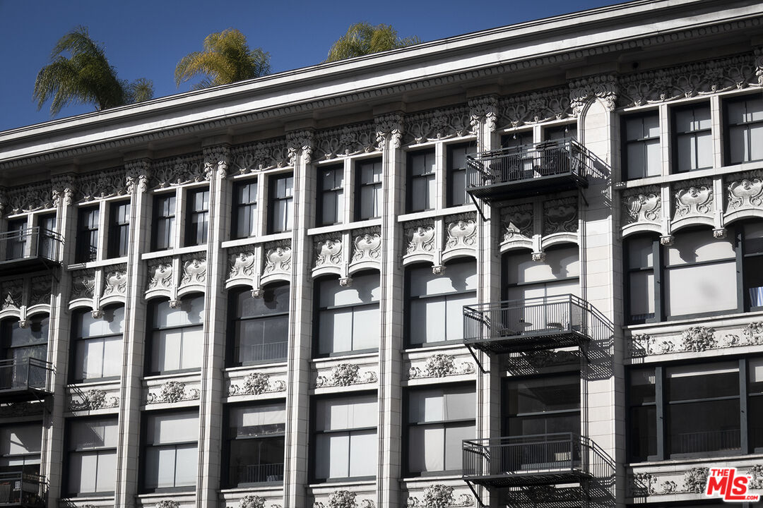 315 West 5th Street, Unit 906 Los Angeles, CA 90013 - Photo 8 of 20