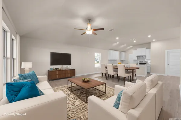 $292,990 | 4827 Maiz Valley, Von Ormy, TX 78073