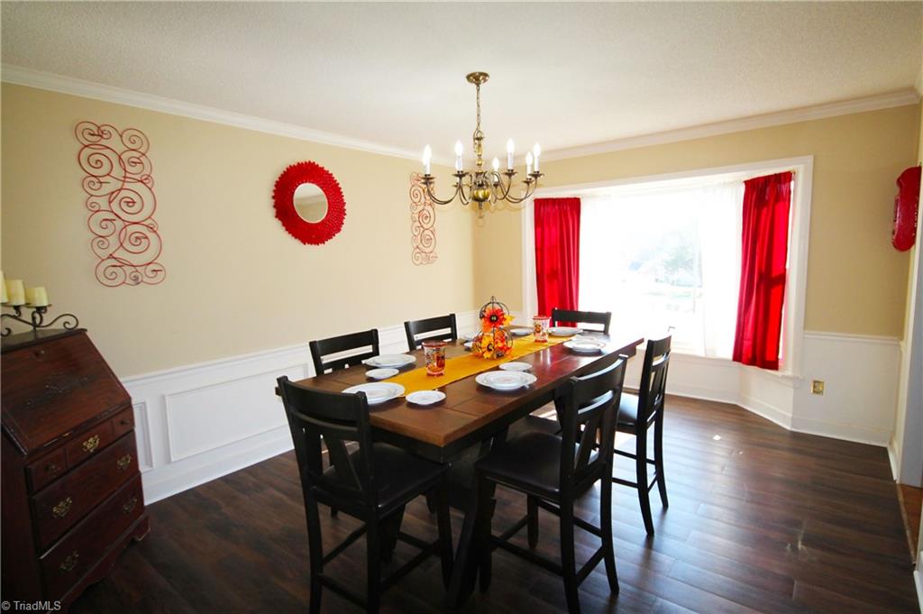5560 Folkstone Road Pfafftown, NC 27040 - Photo 12 of 44 Gallery Image 12