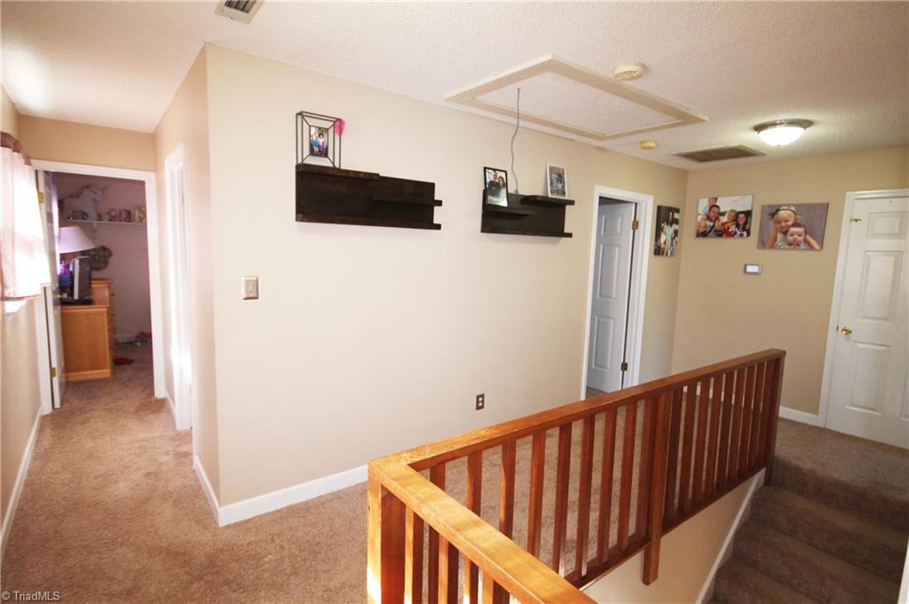 5560 Folkstone Road Pfafftown, NC 27040 - Photo 31 of 44 Gallery Image 31