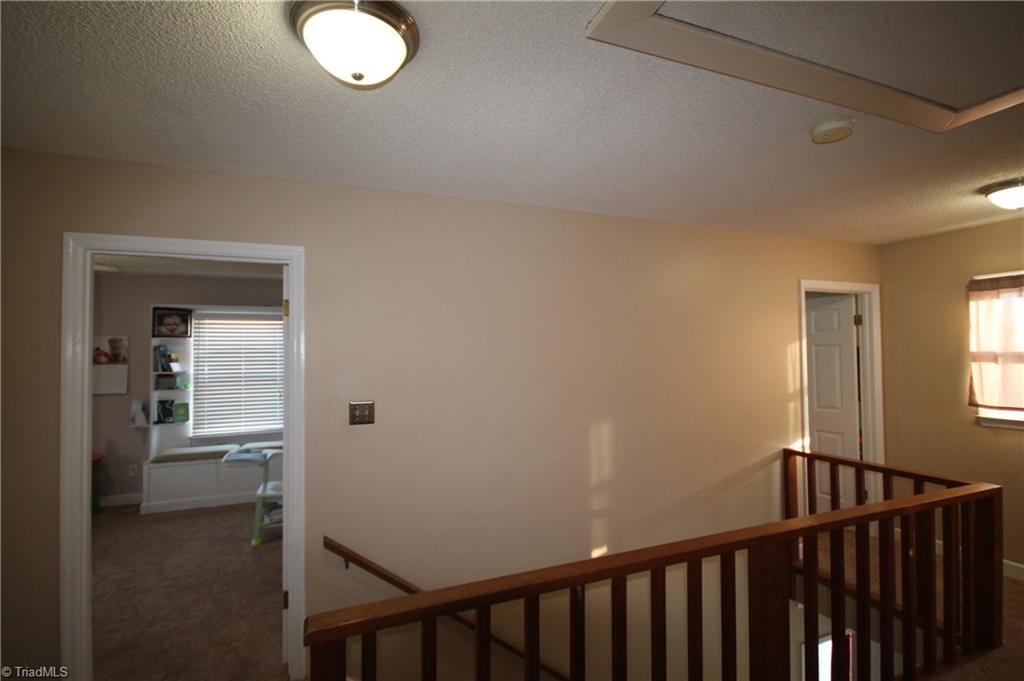 5560 Folkstone Road Pfafftown, NC 27040 - Photo 33 of 44 Gallery Image 33