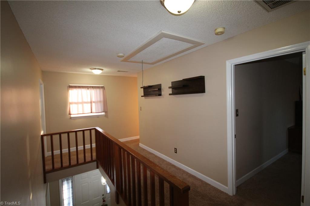 5560 Folkstone Road Pfafftown, NC 27040 - Photo 34 of 44 Gallery Image 34