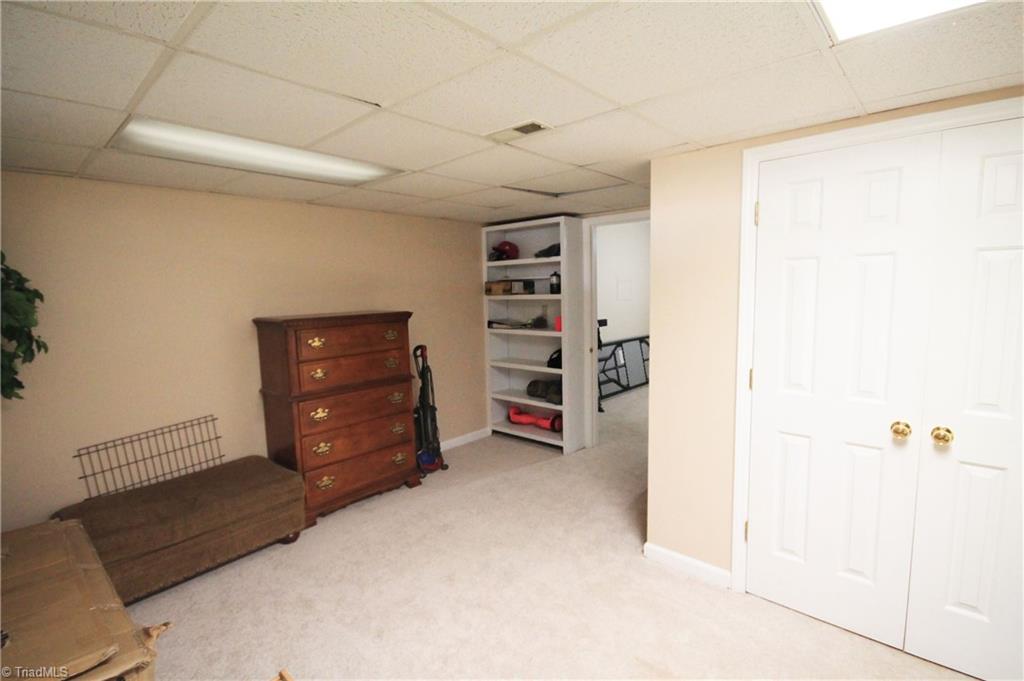 5560 Folkstone Road Pfafftown, NC 27040 - Photo 40 of 44 Gallery Image 40