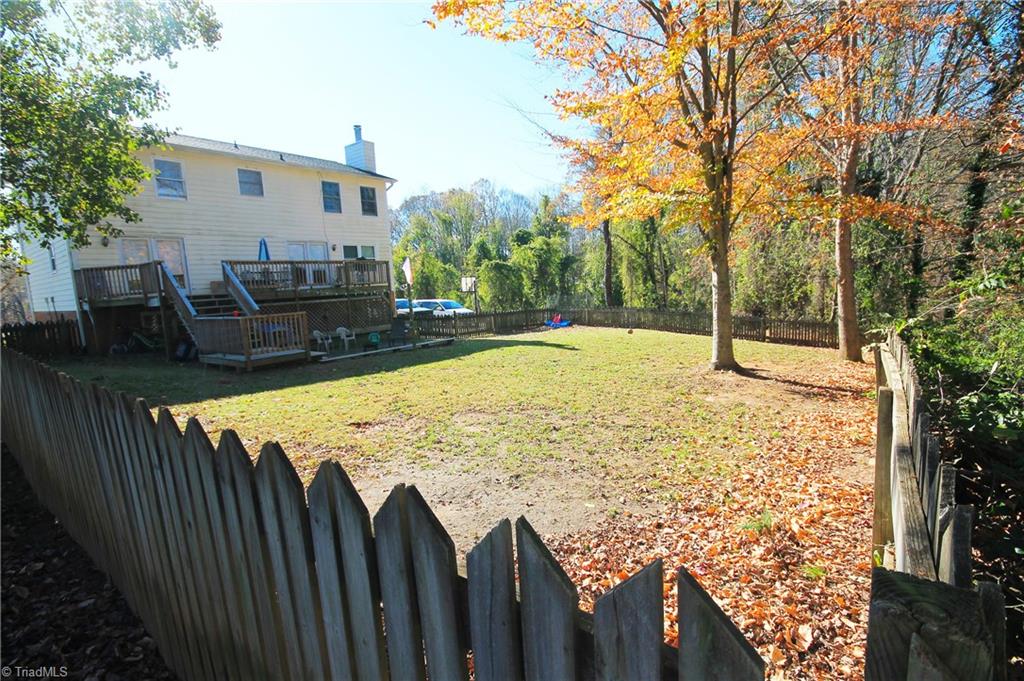 5560 Folkstone Road Pfafftown, NC 27040 - Photo 7 of 44 Gallery Image 7