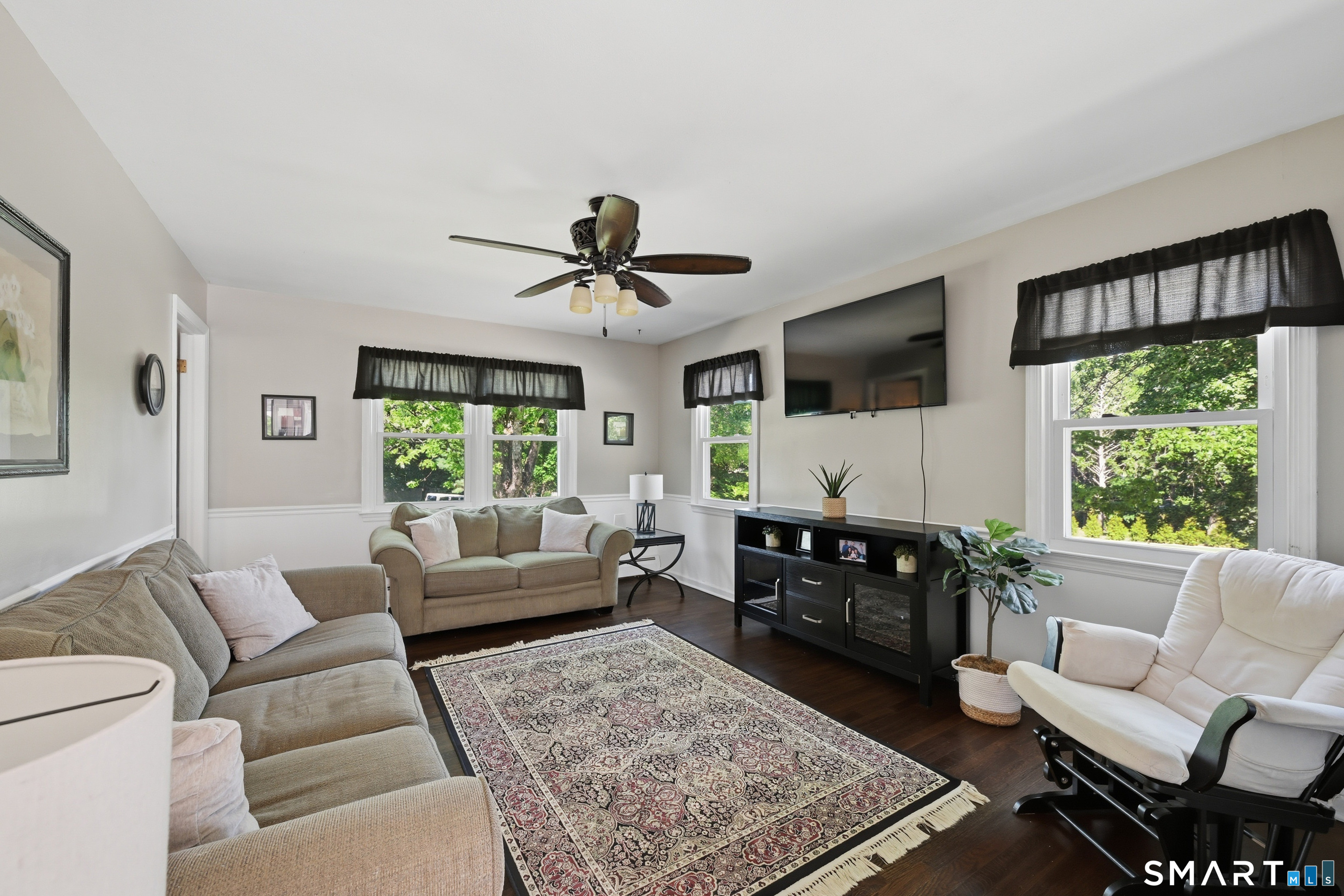 8 Winthrop Road Bethel, CT 06801 - Photo 11 of 32