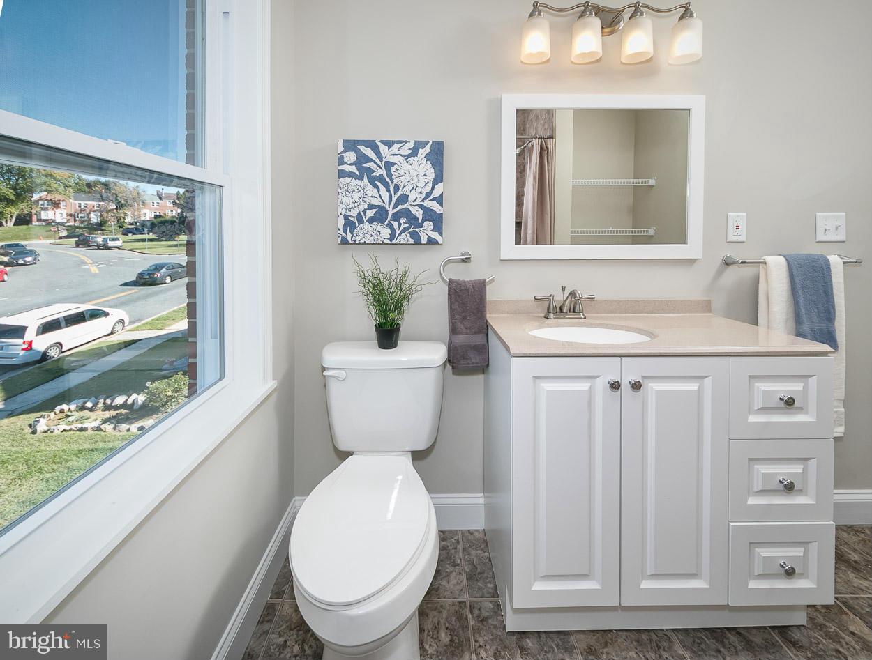 1136 Newfield Road Baltimore, MD 21207 - Photo 16 of 30 Bath