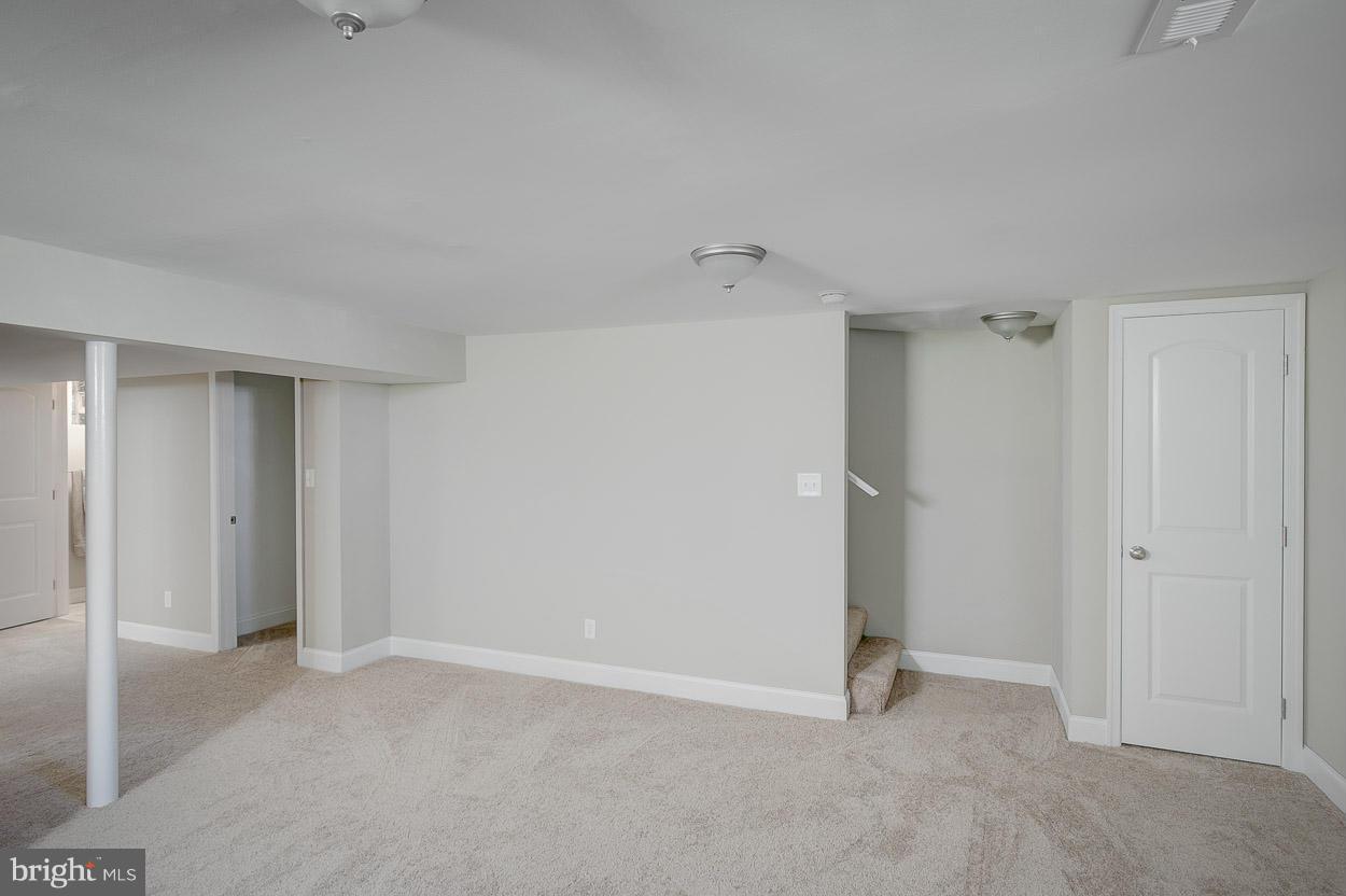 1136 Newfield Road Baltimore, MD 21207 - Photo 24 of 30 Family Room