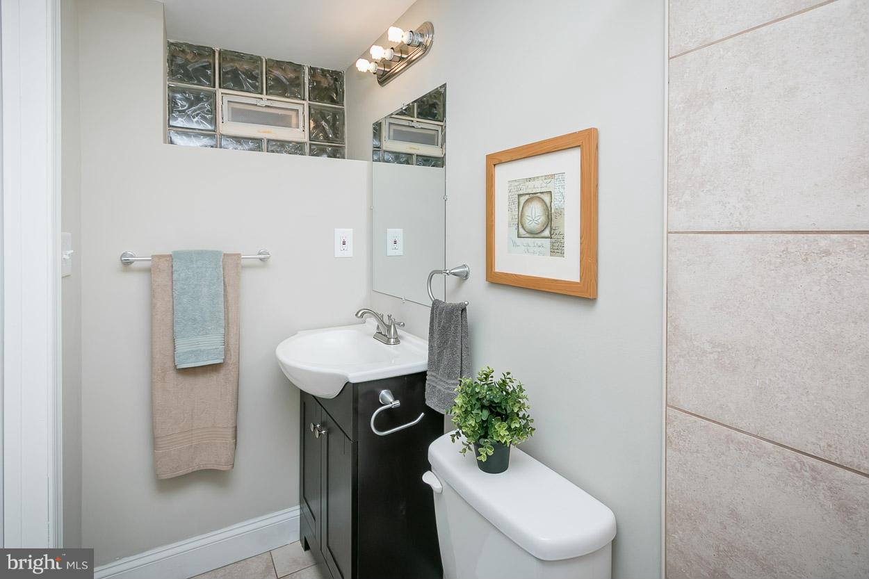 1136 Newfield Road Baltimore, MD 21207 - Photo 25 of 30 Bath