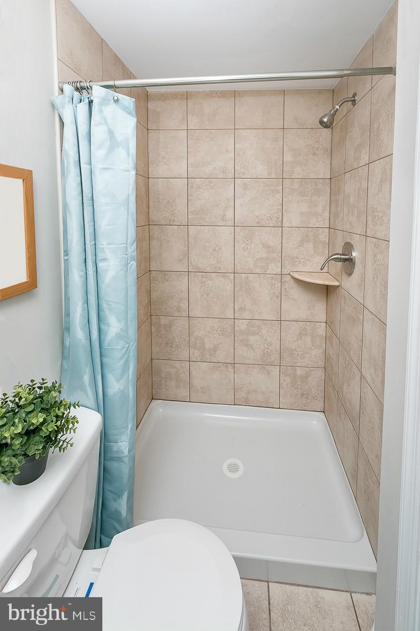 1136 Newfield Road Baltimore, MD 21207 - Photo 26 of 30 Bath