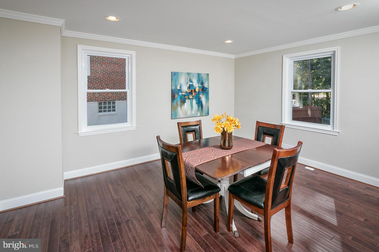 1136 Newfield Road Baltimore, MD 21207 - Photo 9 of 30 Dining Room