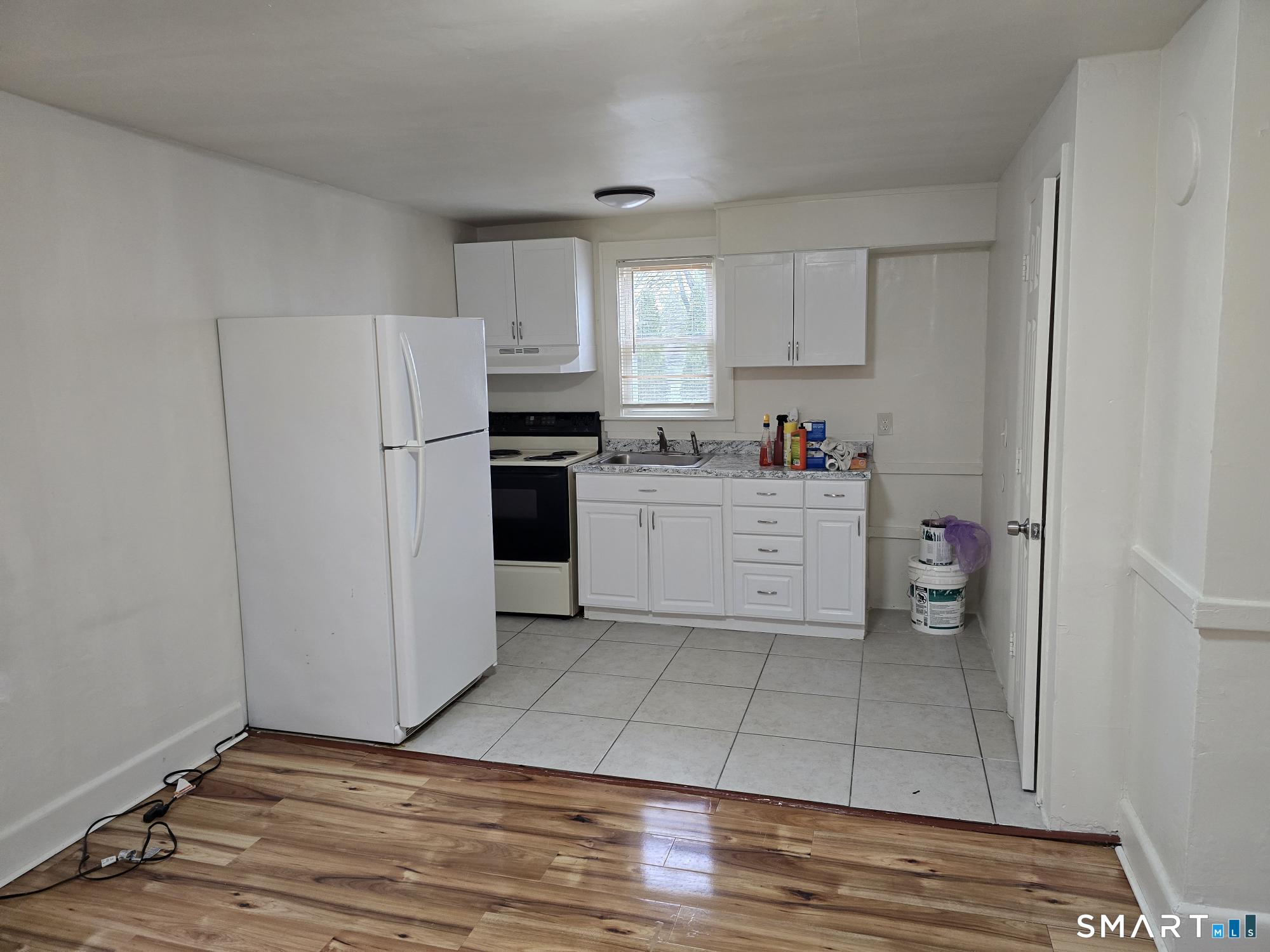 157 Eastern Avenue, Unit DOOR 3 Waterbury, CT 06708 - Photo 2 of 11