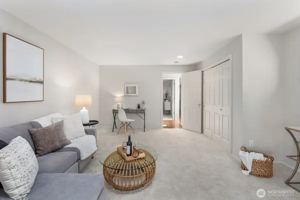 $966,000 | 5121 27th Avenue Northeast, Seattle, WA 98105