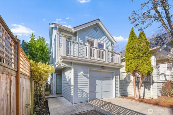 $966,000 | 5121 27th Avenue Northeast, Seattle, WA 98105