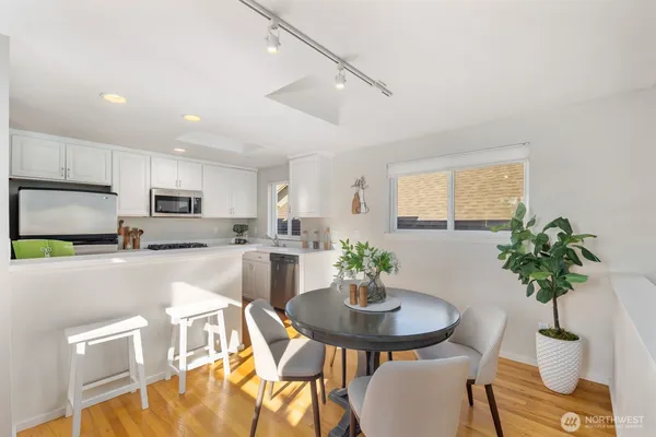 $966,000 | 5121 27th Avenue Northeast, Seattle, WA 98105