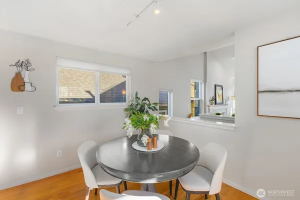 $966,000 | 5121 27th Avenue Northeast, Seattle, WA 98105