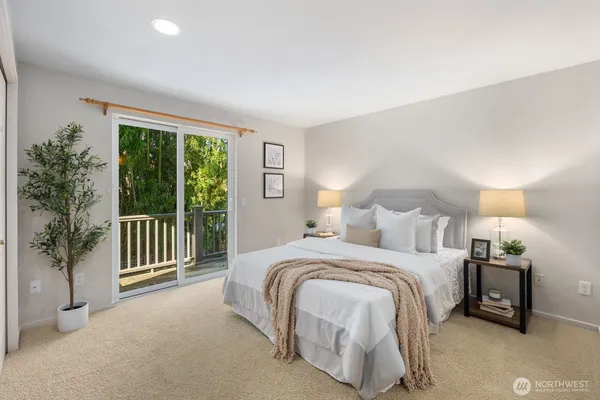 $966,000 | 5121 27th Avenue Northeast, Seattle, WA 98105