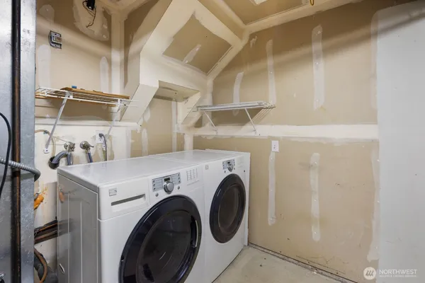 $966,000 | 5121 27th Avenue Northeast, Seattle, WA 98105