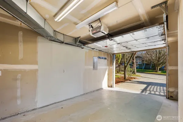 $966,000 | 5121 27th Avenue Northeast, Seattle, WA 98105