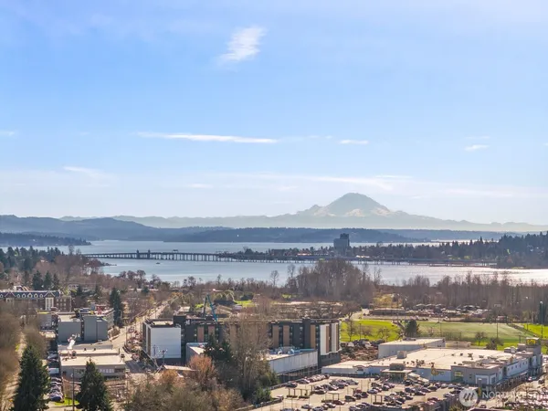 $966,000 | 5121 27th Avenue Northeast, Seattle, WA 98105