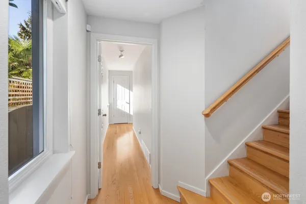 $966,000 | 5121 27th Avenue Northeast, Seattle, WA 98105