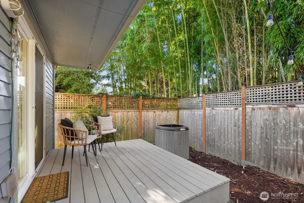 $966,000 | 5121 27th Avenue Northeast, Seattle, WA 98105
