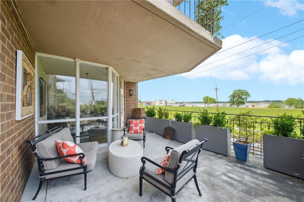 170 Walnut Street, Unit 2D New Orleans, LA 70118 - Photo 17 of 54