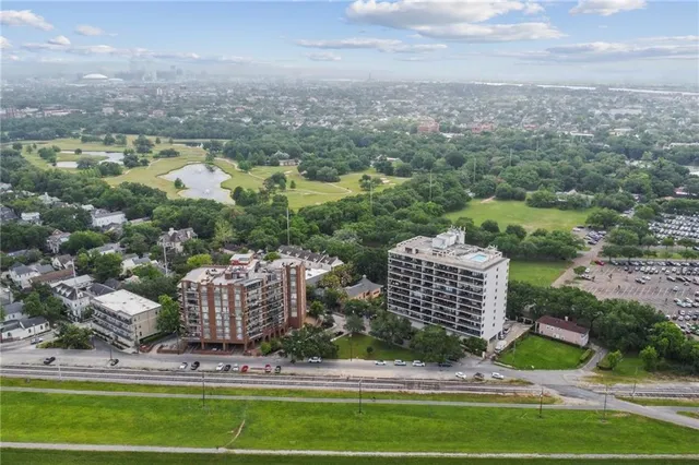 $799,000 | 170 Walnut Street, Unit 2D, New Orleans, LA 70118