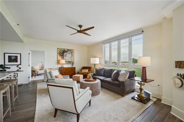 $799,000 | 170 Walnut Street, Unit 2D, New Orleans, LA 70118
