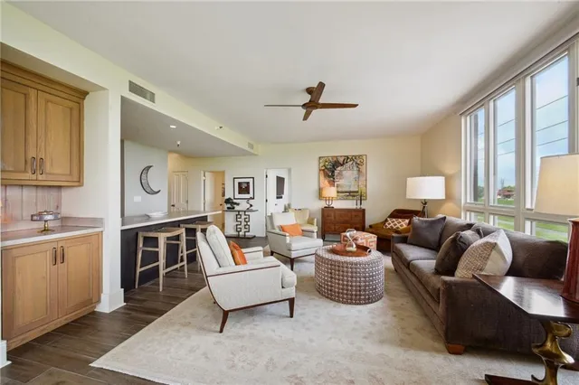 $799,000 | 170 Walnut Street, Unit 2D, New Orleans, LA 70118