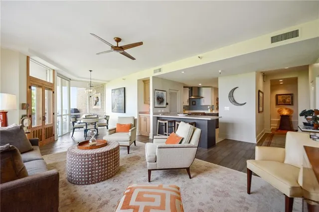 $799,000 | 170 Walnut Street, Unit 2D, New Orleans, LA 70118