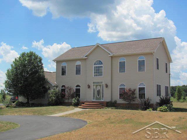 8586 Block Birch Run, MI 48415 - Photo 3 of 18 20097311-2.JPG