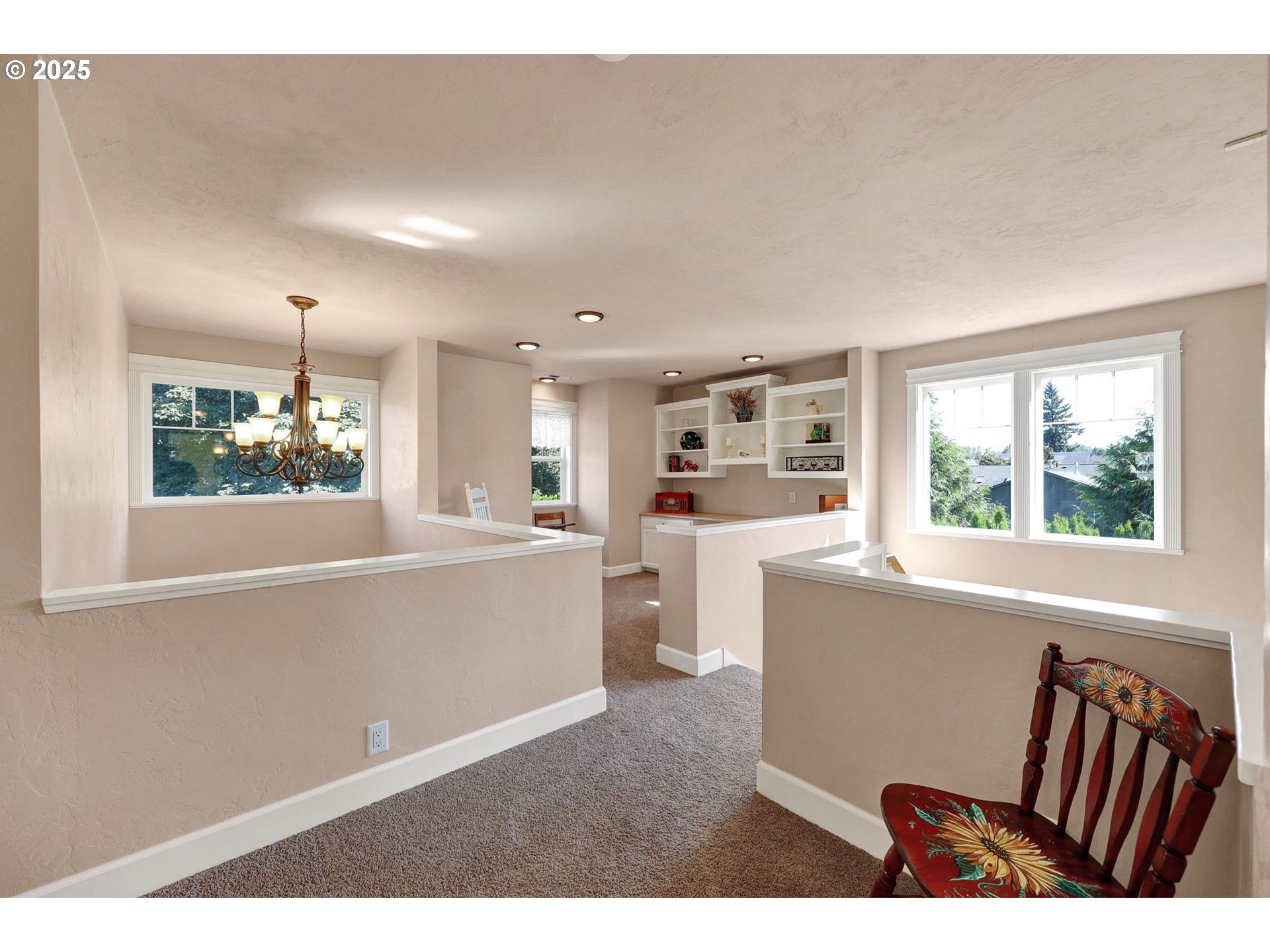 2011 River Loop 1 Eugene, OR 97404 - Photo 20 of 48