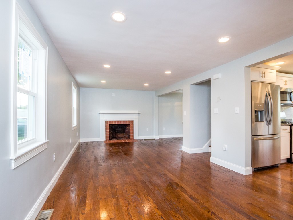 21 Myopia Road Boston, MA 02136 - Photo 10 of 27