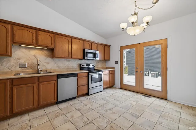 $310,800 | 3830 Woodmere Way, Bloomington, IN 47403