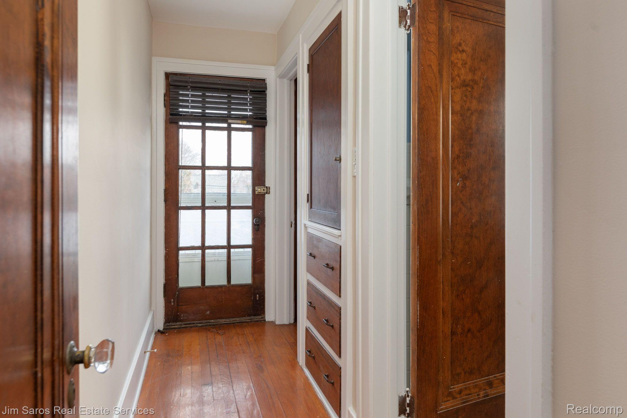 3486 Yorkshire Road Detroit, MI 48224 - Photo 13 of 29 Gallery Image 13