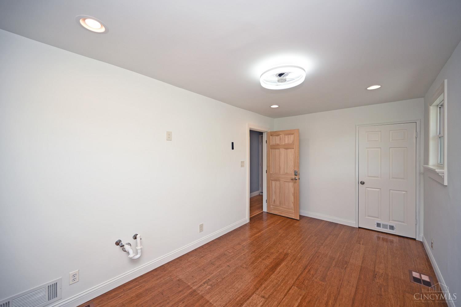 7750 Forest Road Cincinnati, OH 45255 - Photo 27 of 46