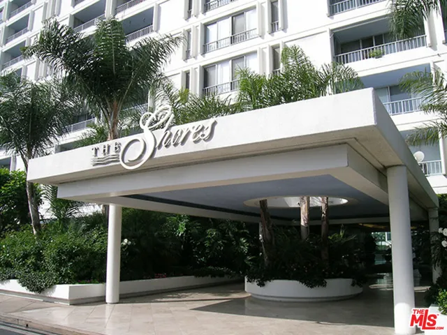 $5,660 | 2700 Neilson Way, Unit 435, Santa Monica, CA 90405