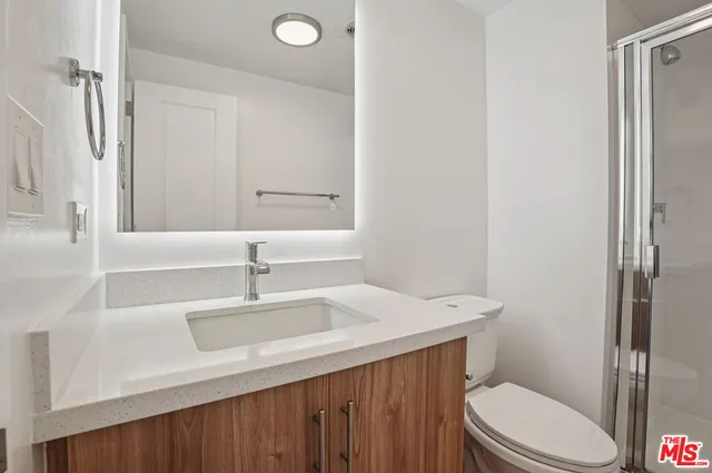 $5,660 | 2700 Neilson Way, Unit 435, Santa Monica, CA 90405