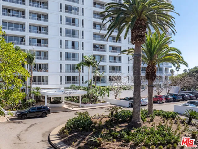 $5,660 | 2700 Neilson Way, Unit 435, Santa Monica, CA 90405