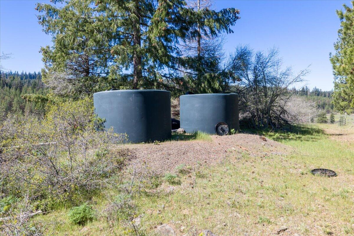 13889 Dead Indian Memorial Road Ashland, OR 97520 - Photo 15 of 28 39-DJI_20260505105046_0018_D