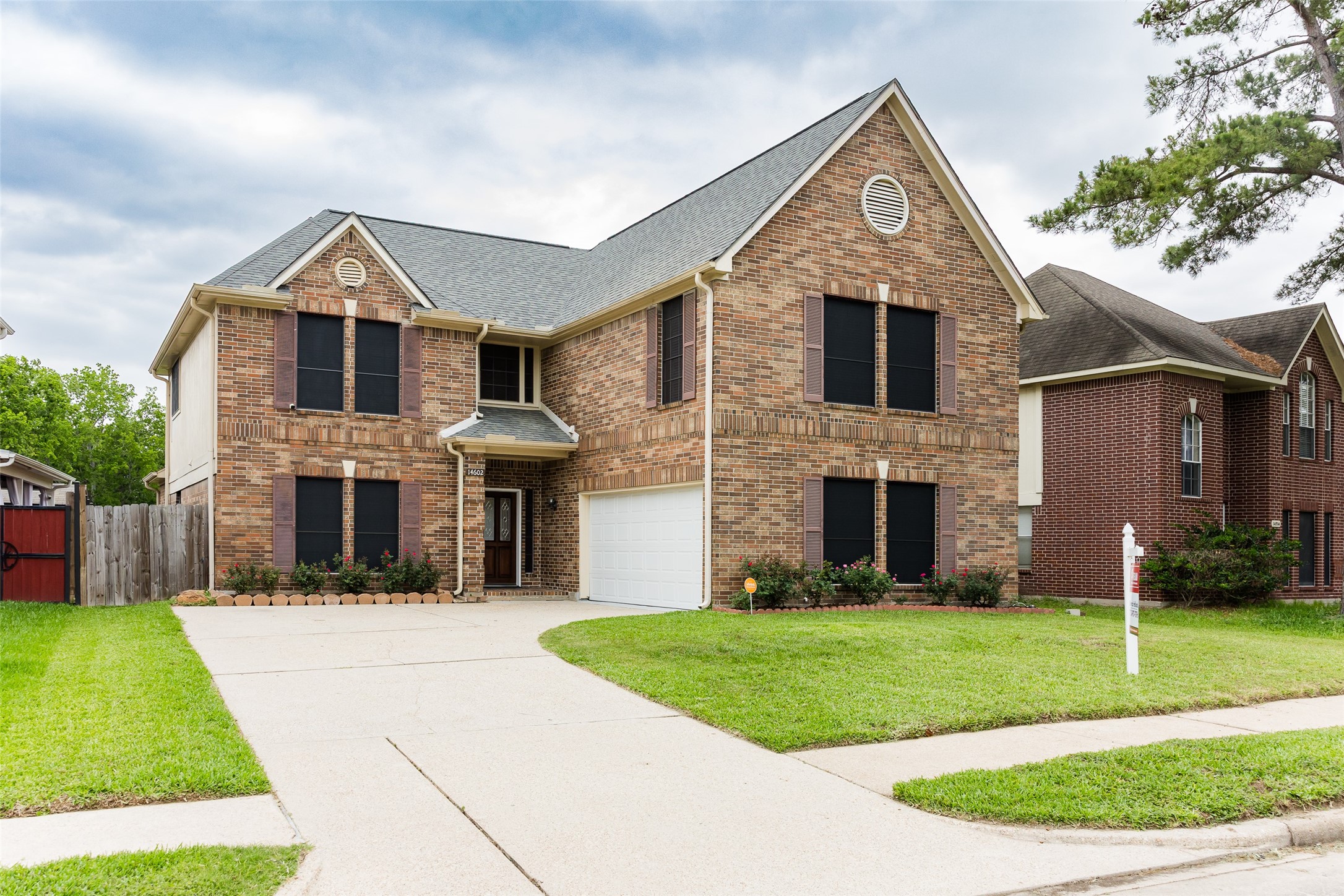 14602 Liscomb Drive Houston, TX 77084 - Photo 2 of 48 2 car garage