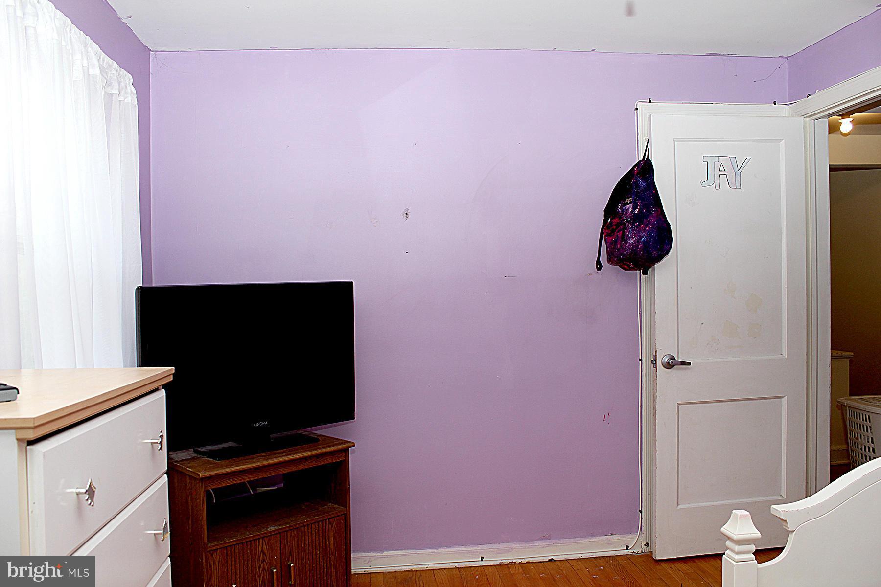 11906 Andrew Street Silver Spring, MD 20902 - Photo 22 of 30 Bedroom