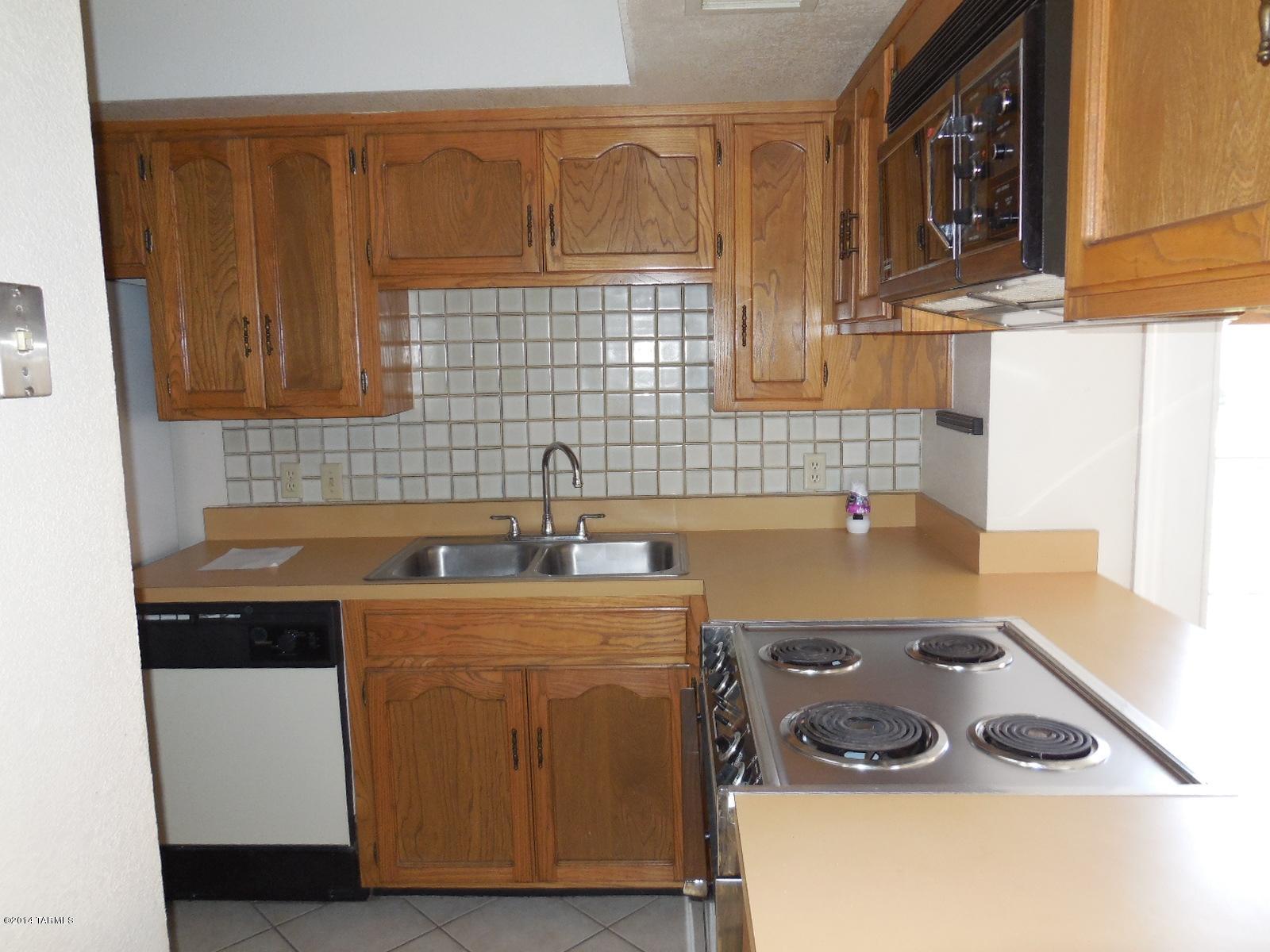 1200 East River Road, Unit D55 Tucson, AZ 85718 - Photo 3 of 10